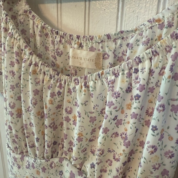 Altar’d State Double Layered Small Romper - Picture 2 of 4